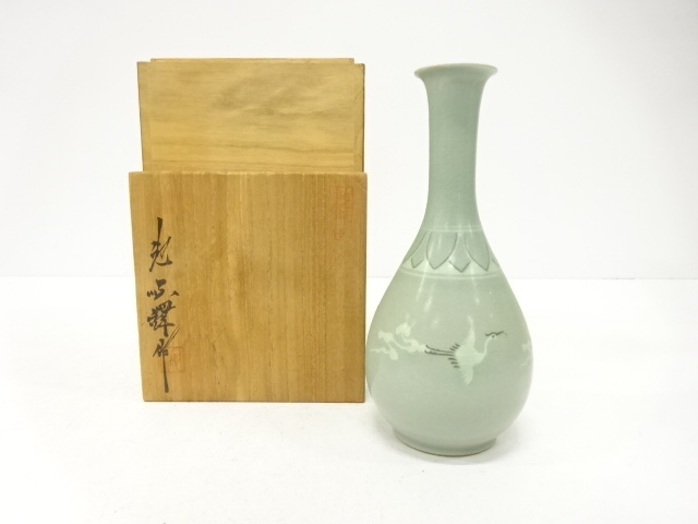 Flower vase, cloud and crane, Goryeo celadon porcelain, by Ike Sunduk, Korean Cu